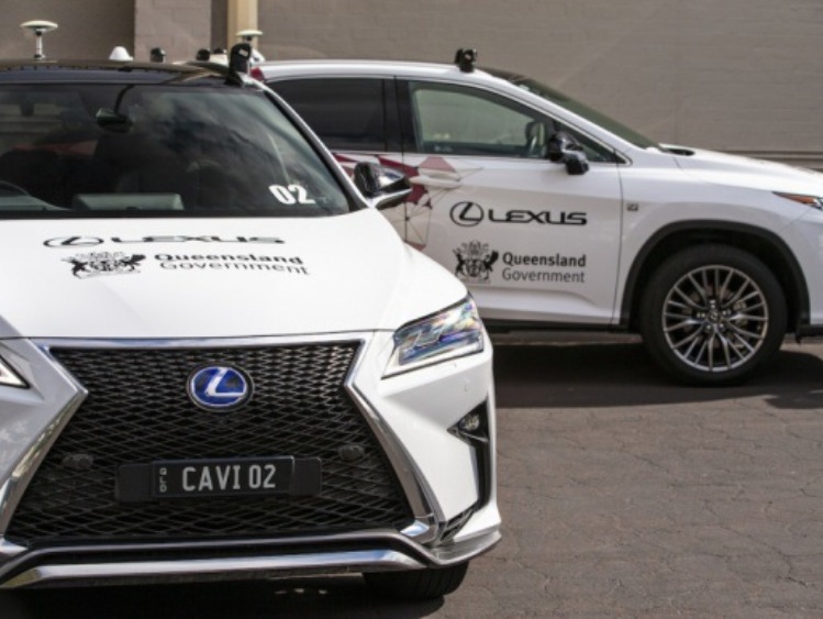 Lexus dalej rozwija technologię połączonych samochodów